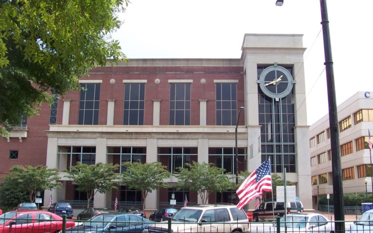 Williams-Sonoma - Avenue East Cobb