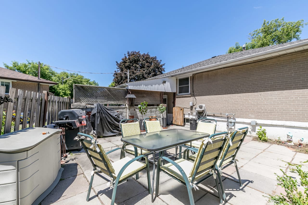 New Listing 107 WILLOW LANE, NEWMARKET Newmarket Real Estate Agents