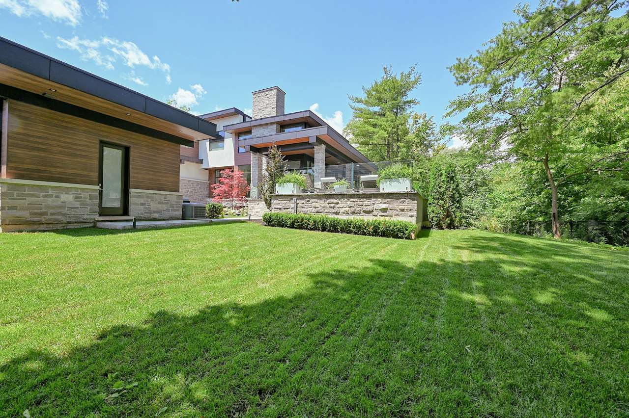 421 Chartwell Road | Oakville, ON L6J 4A4 | Goodale Miller Team
