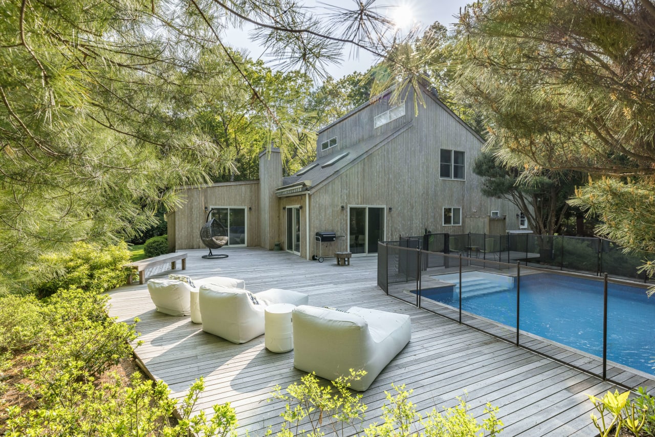  52 Ely Brook Road, East Hampton