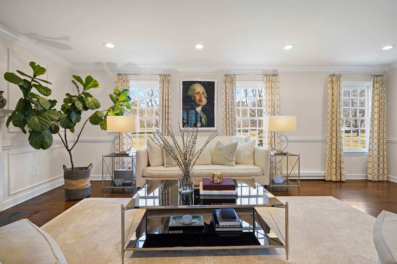 81 Coventry Lane, Fairfield Private Exclusive Veronica Monahan