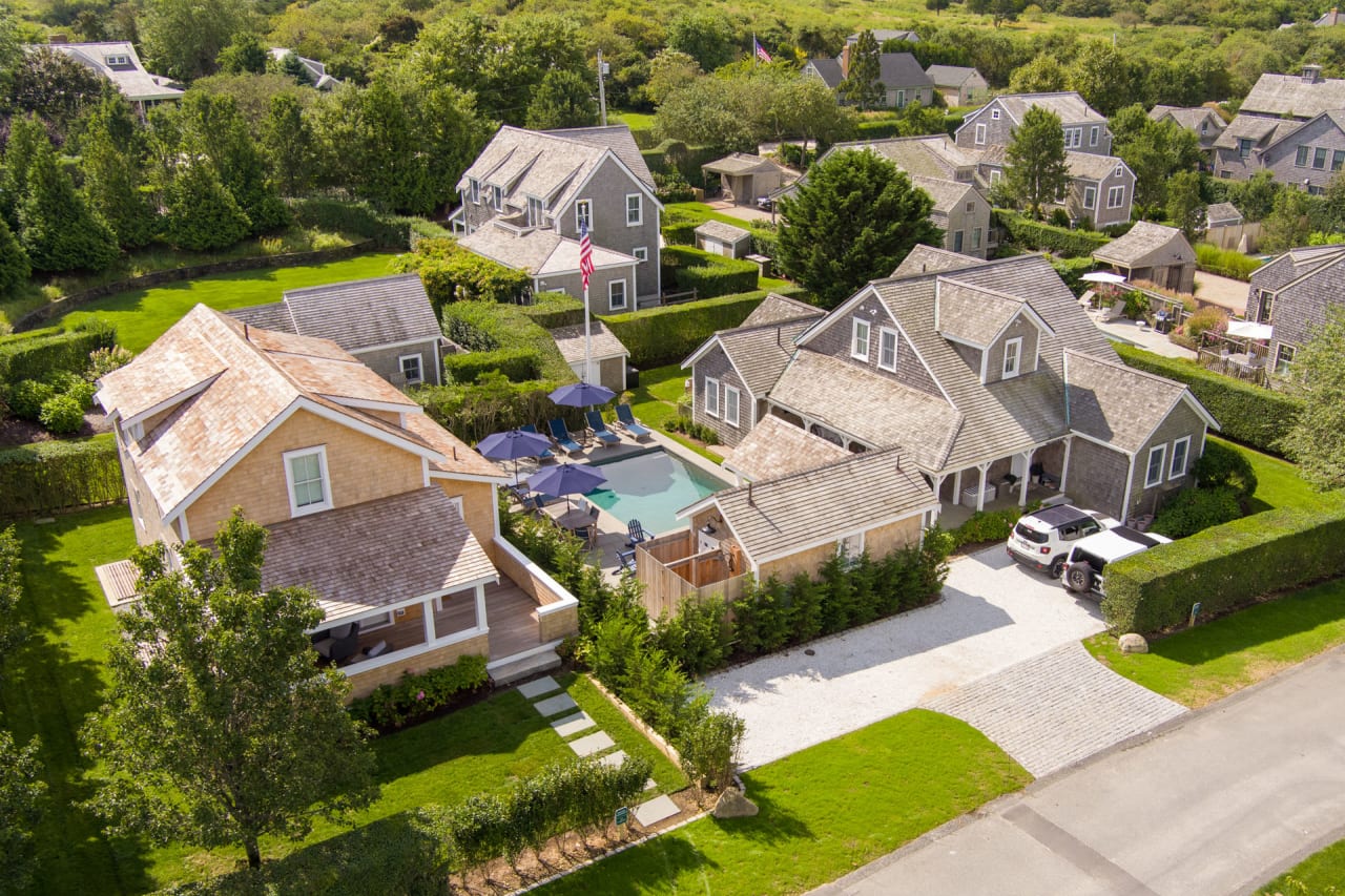 2 Hedgebury Lane | Nantucket