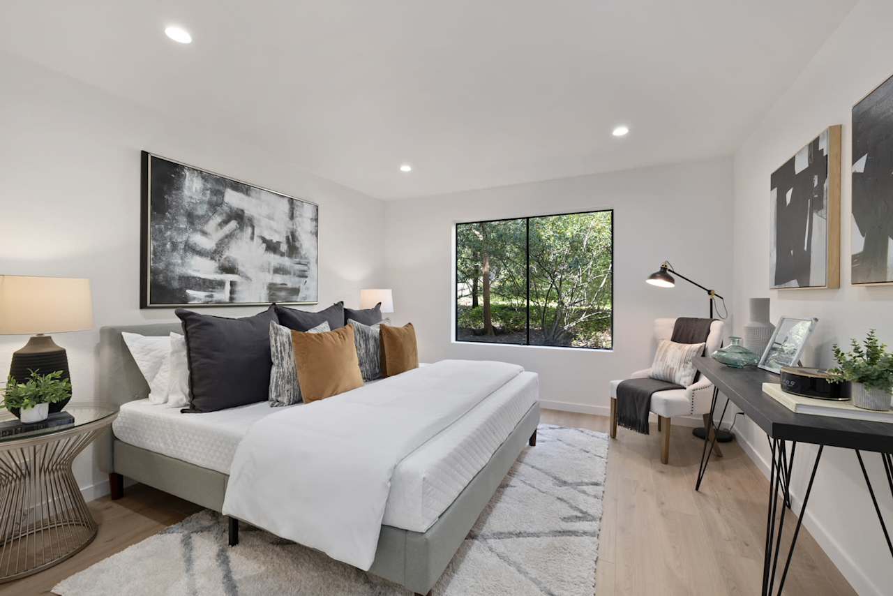 Shelter Creek Derrick Mar