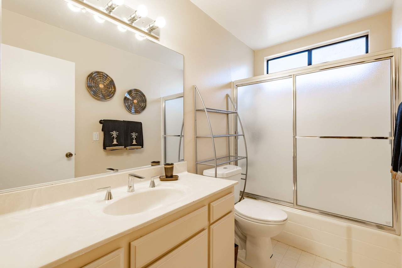 6700 Aqueduct Ave Midvale Estates l Van Nuys