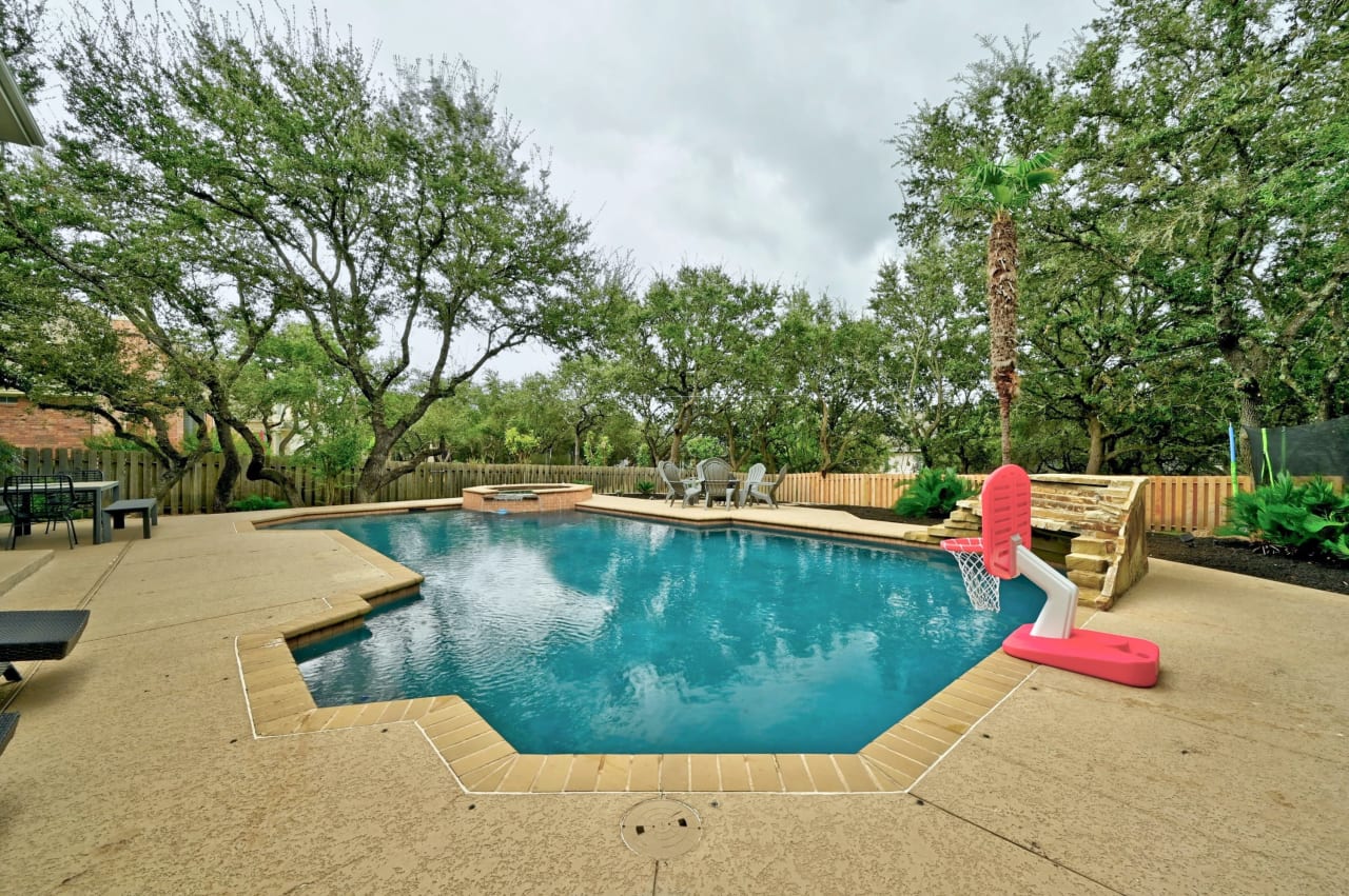 10627 Senna Hills Drive Joanie Capalupo Compass Real Estate Austin