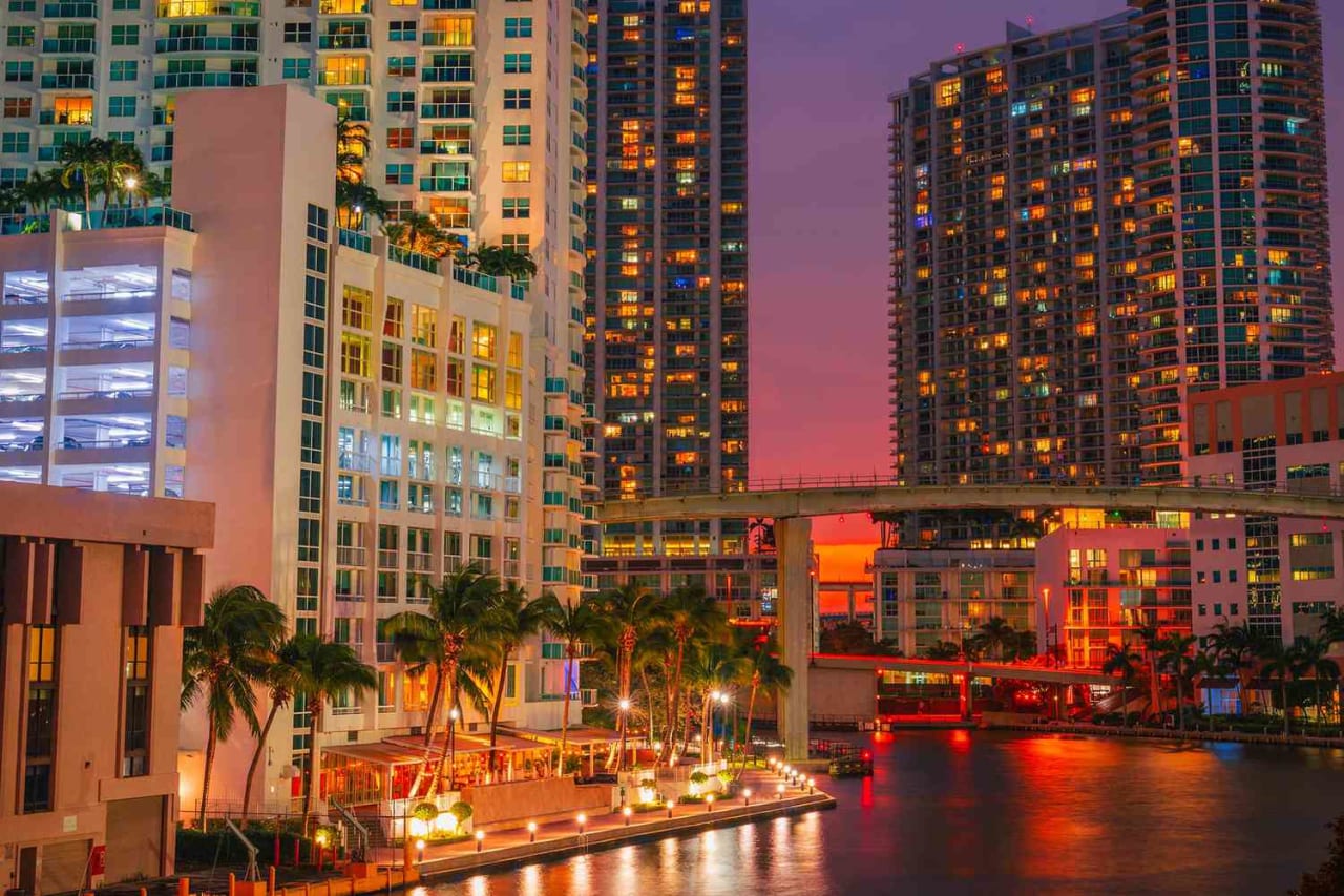 16 Top Spots to Dine in Brickell 