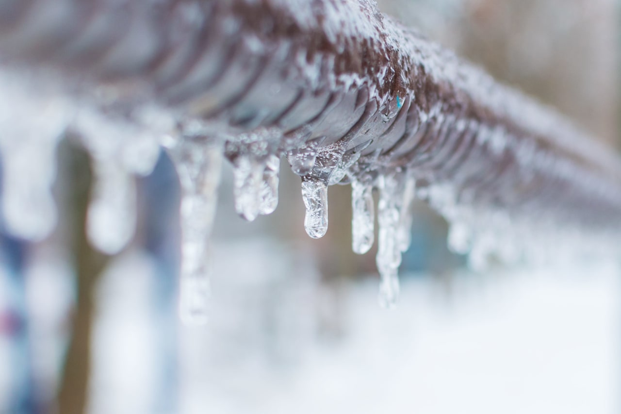 11 Tips To Avoid Frozen Pipes