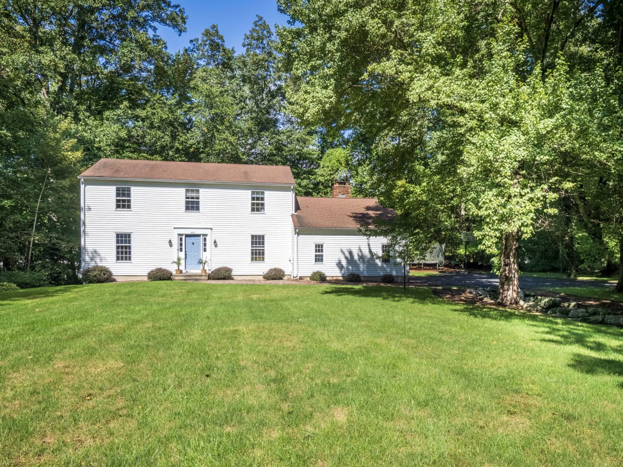 226-Westport-Rd-Wilton-CT-Frontofhouse