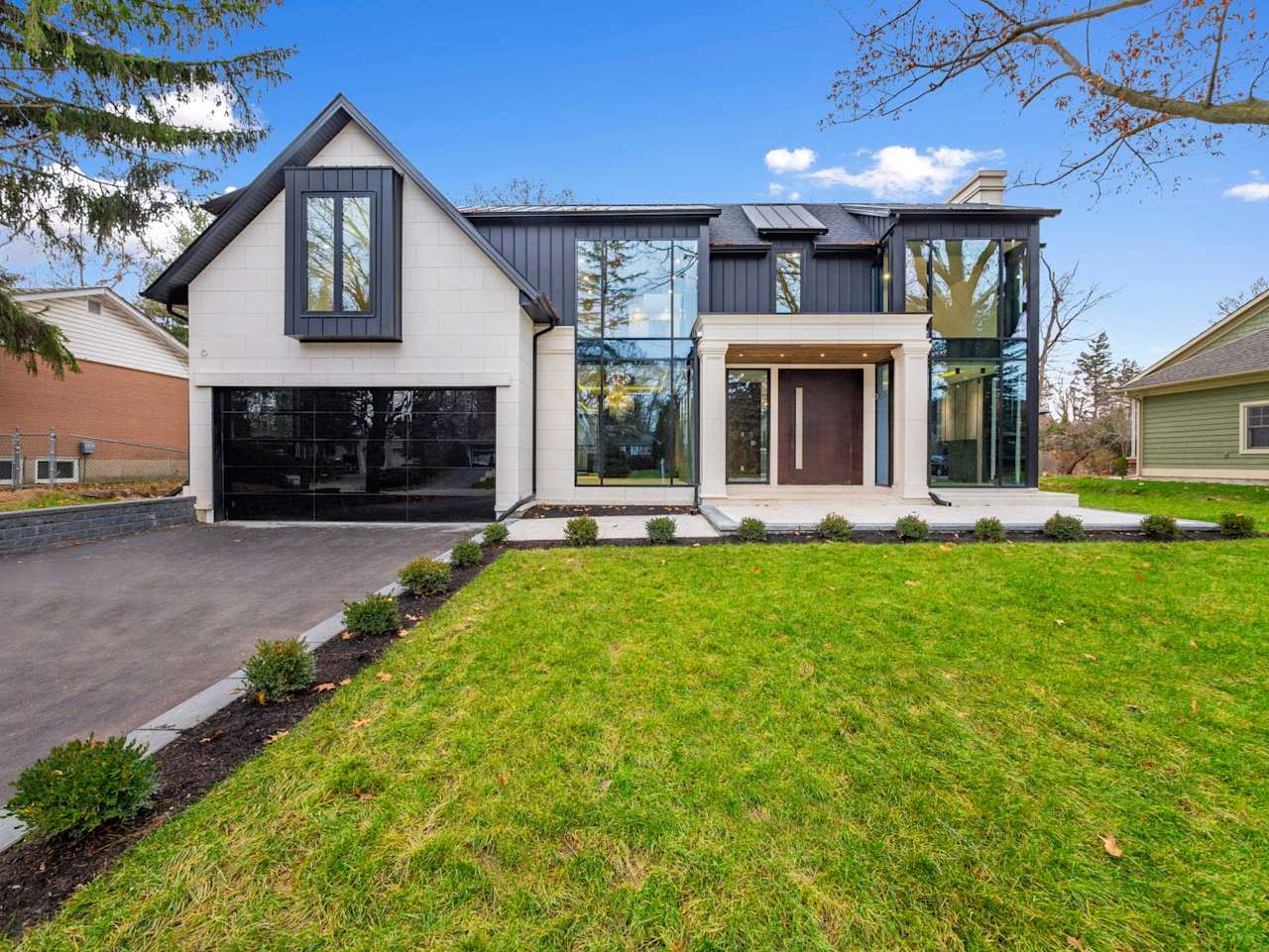 1477 Duncan Rd Oakville Ontario Canada for sale by Jane Weatherhead