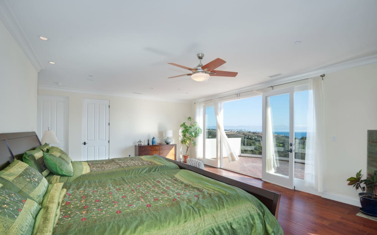 5795 CALPINE DR Real Estate Listing Bill & Daniel Moss