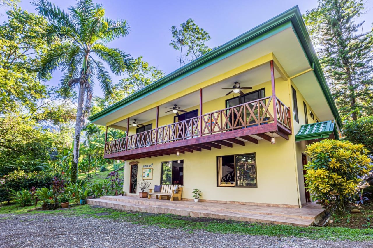 Uvita, Jungle Retreat Center on the Uvita River. Private and 17 Acres