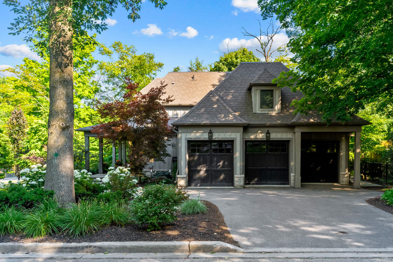 Morrison Neighbourhood Oakville 460 Morrison