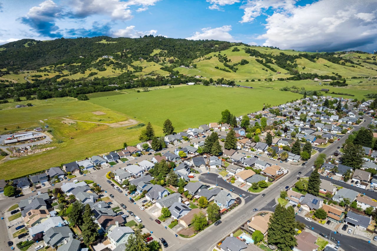 Single Level Home in the Coveted G-Section of Rohnert Park