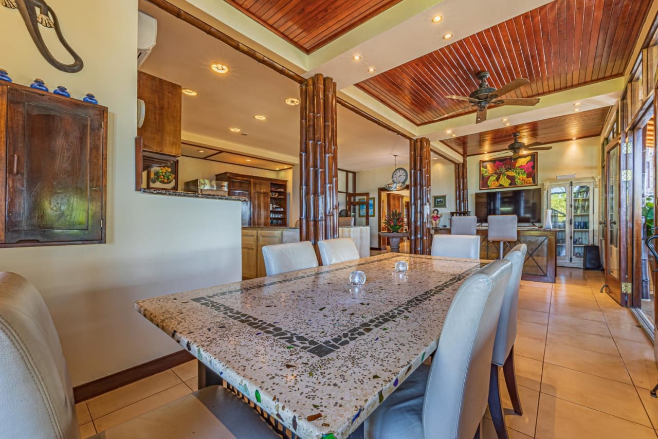 Casa Ramon, Distinguished Tropical Living Near Dominical