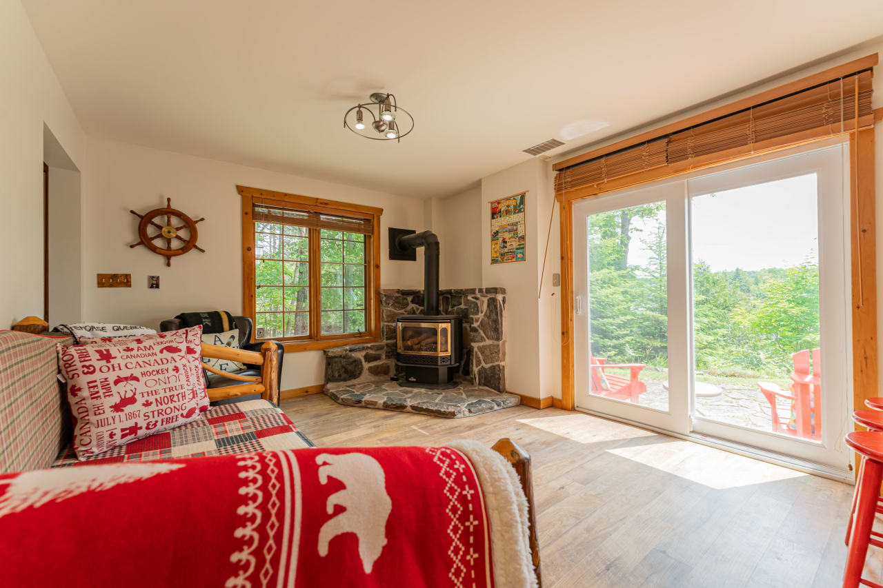 1025 Yukon Trail Haliburton