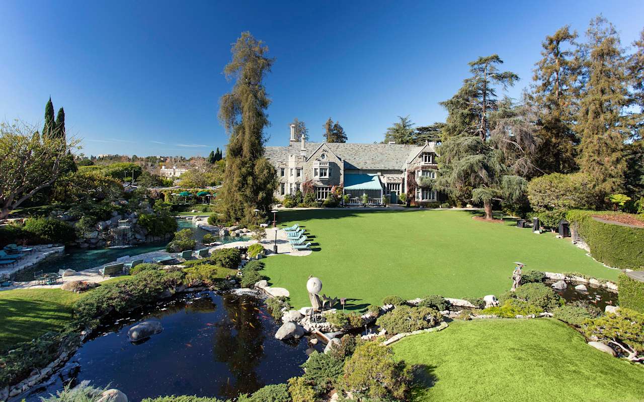 10236 Charing Cross Road Carolwood Partners