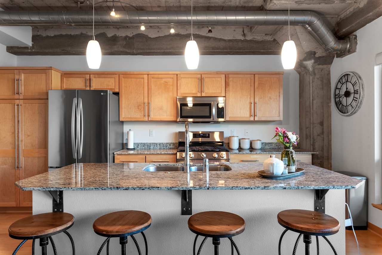 Downtown Condo in Milwaukee Greater Milwaukee Real Estate Betsy Shock