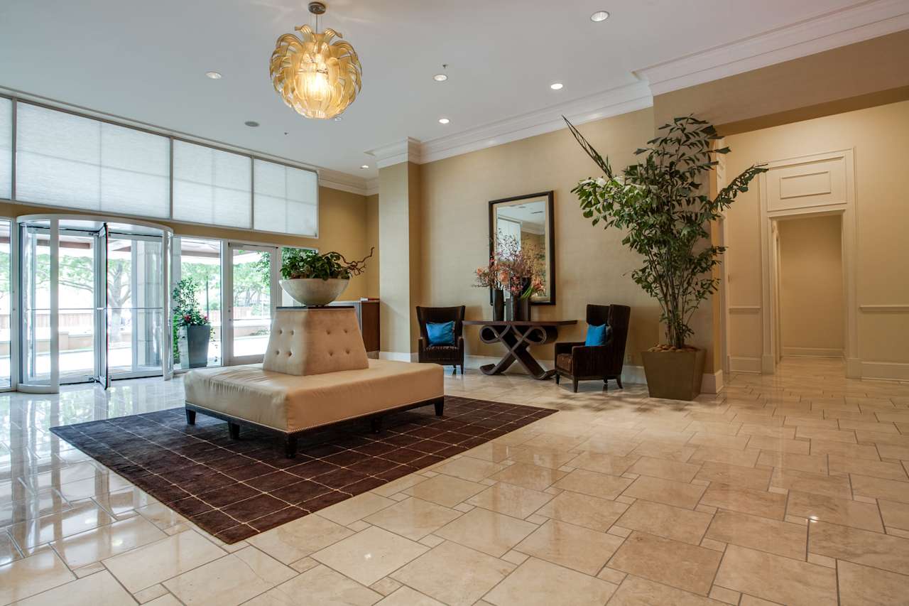 Plaza Residences on Turtle Creek 3535 Gillespie 2828 Hood