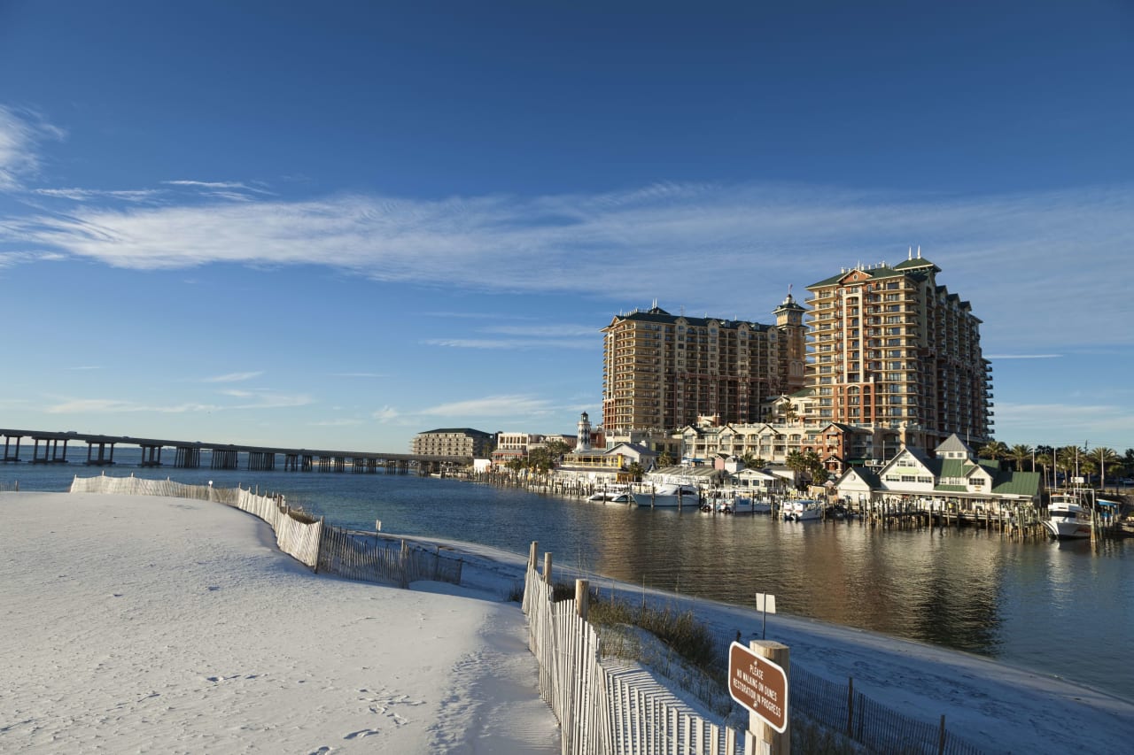 Holiday Isle & Harbor Homes