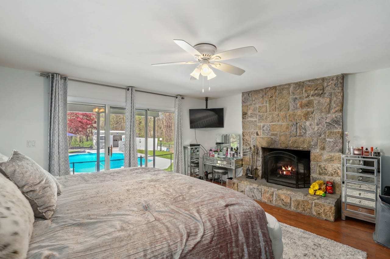 35 Limestone Road, Armonk NY Brian Milton Compass Luxury Real