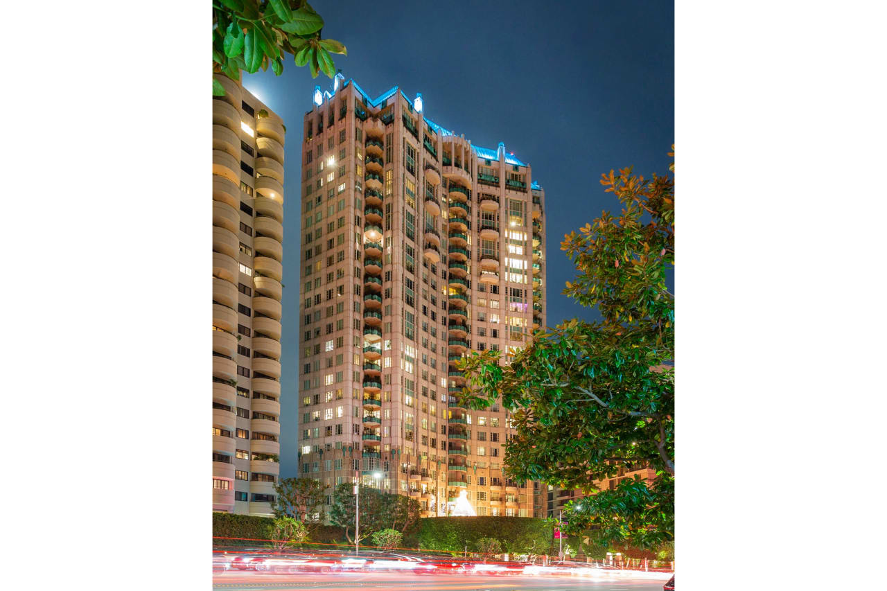 10580 Wilshire Blvd 25S Condos on Wilshire