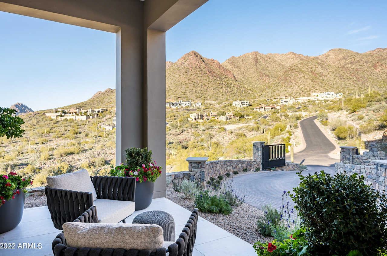 11235 E WINGSPAN WAY Real Estate Listing Johnathon De Young