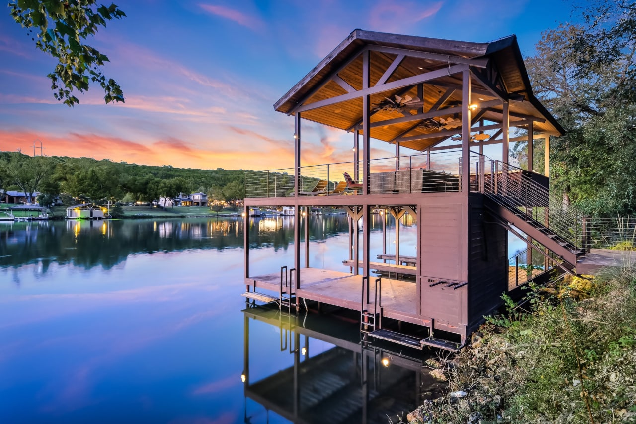 Lake Austin Waterfront