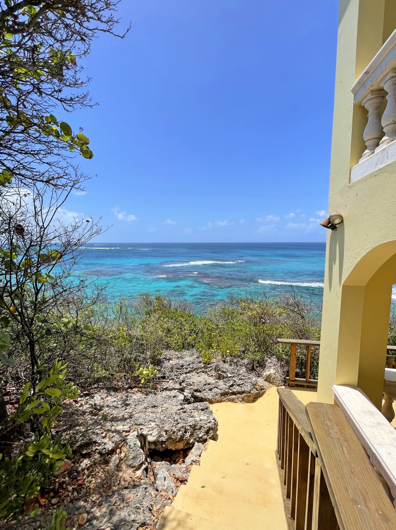 Looking North Villa - Ocean View