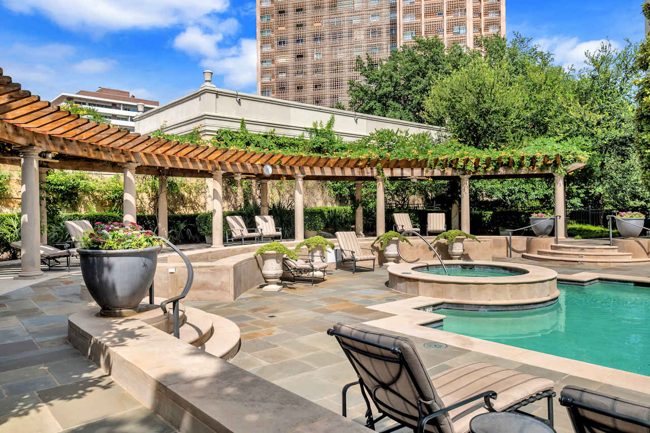 Vendome on Turtle Creek Condos 3505 Turtle Creek Blvd