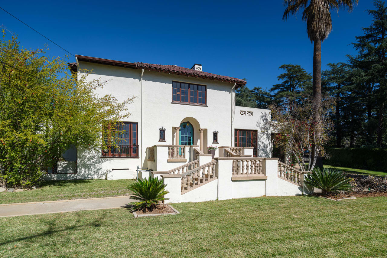 1922 Italian Revival with Guest House