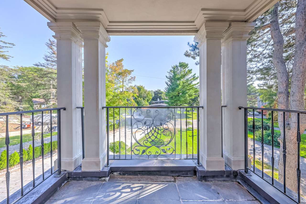 Elegance & Luxury At Its Finest Barry Cohen Homes