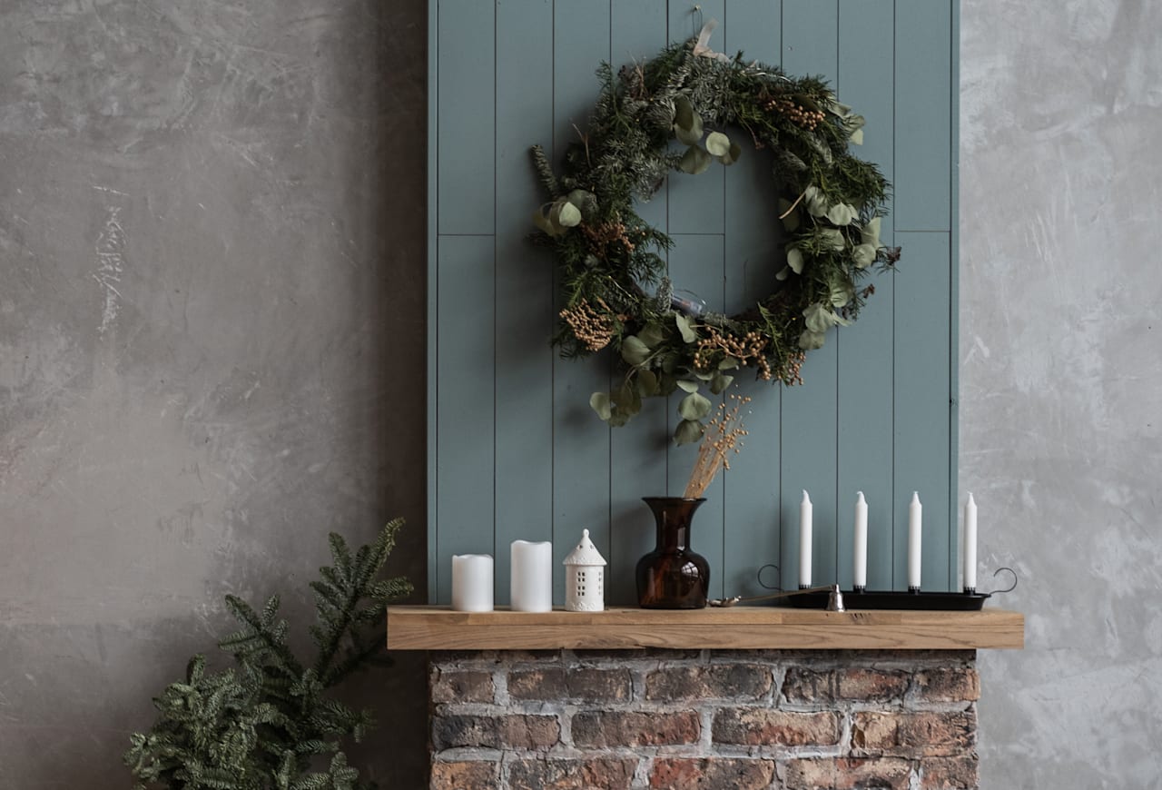 7 Creative Ways to Decorate with Wreaths