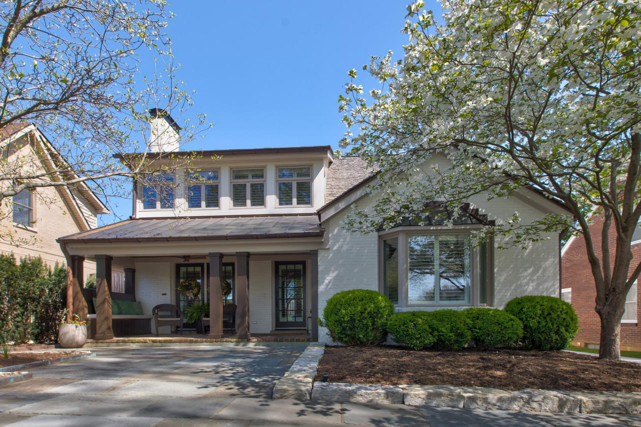 Communities Bradford Queen Lexington, Kentucky Real Estate Agent