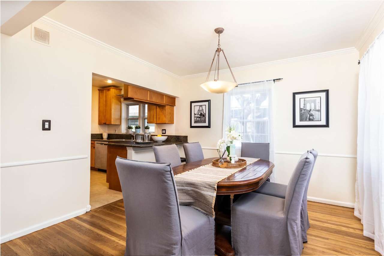 3430 MONTROSE Avenue