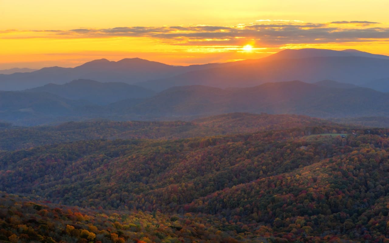 Banner Elk Real Estate Baker Realty of Lenoir, Inc.