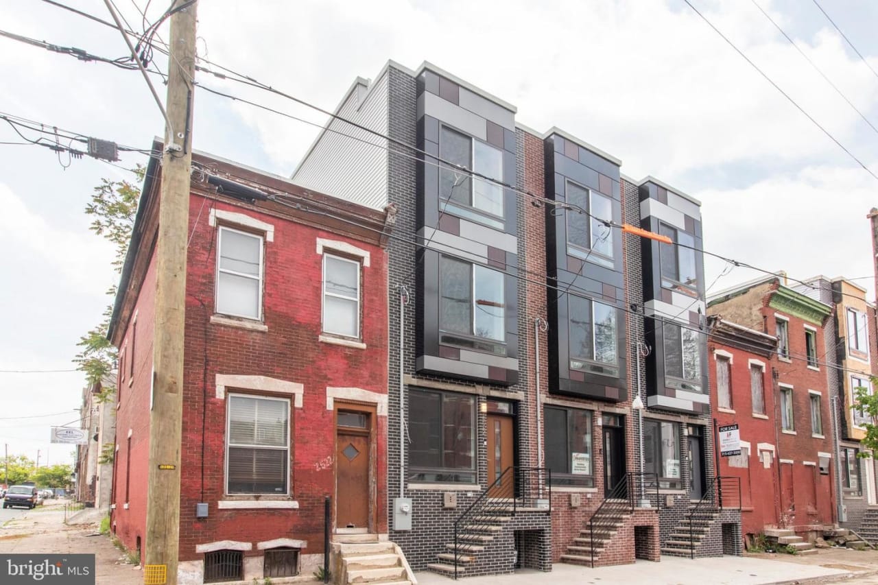 2508 West Oxford Street