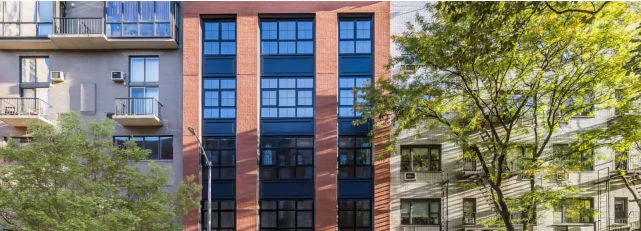 Manhattan Townhouse Carved From an Old Mechanical Workshop Comes With a Patio Larger Than Most New York Apartments