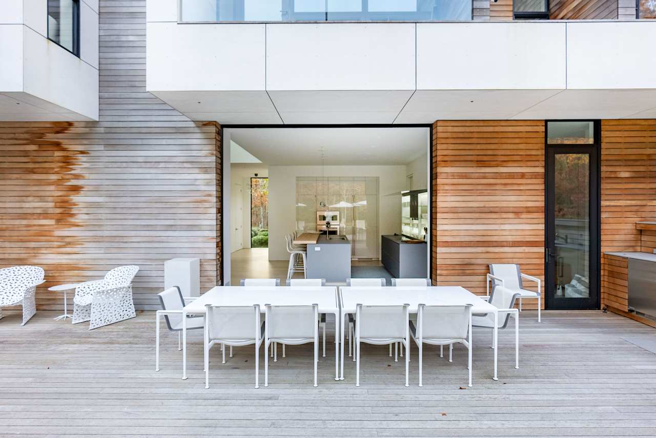 460 WATER MILL TOWD ROAD