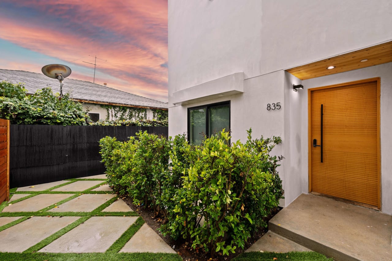 Luxury Hollywood Townhomes