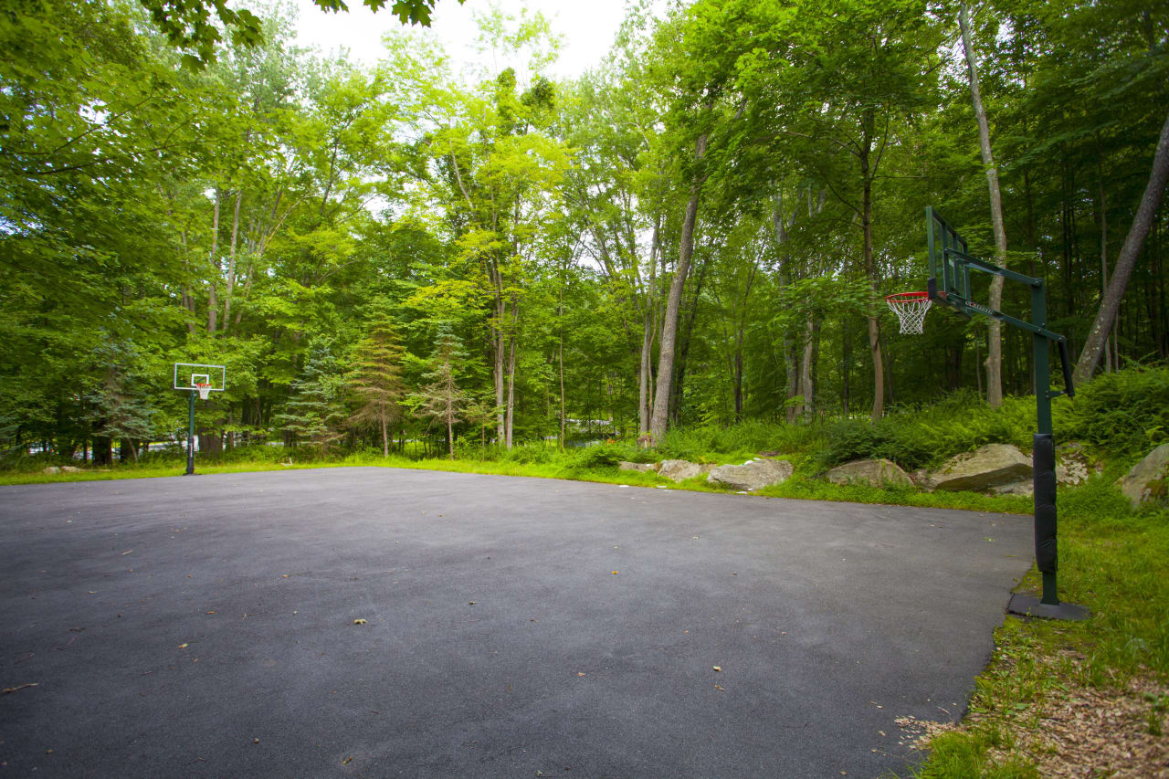 71 Forest Range Road, Katonah