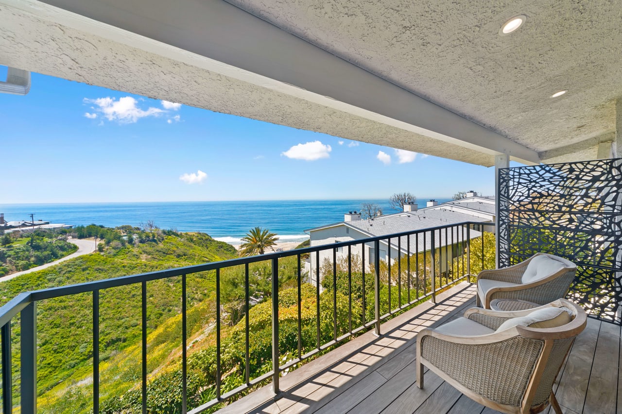 Sensational Bluff Top Malibu Townhome