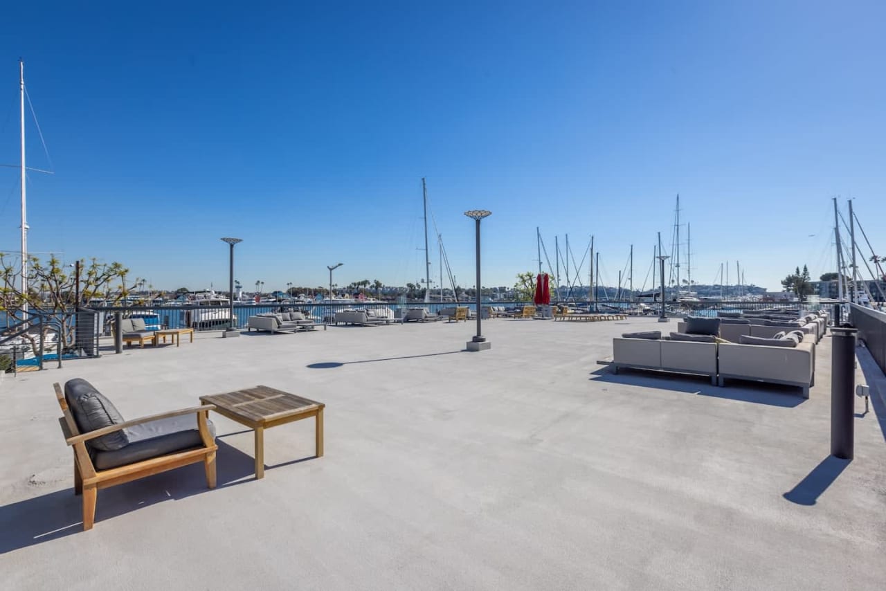 Two Bedroom Apartment with Marina Views