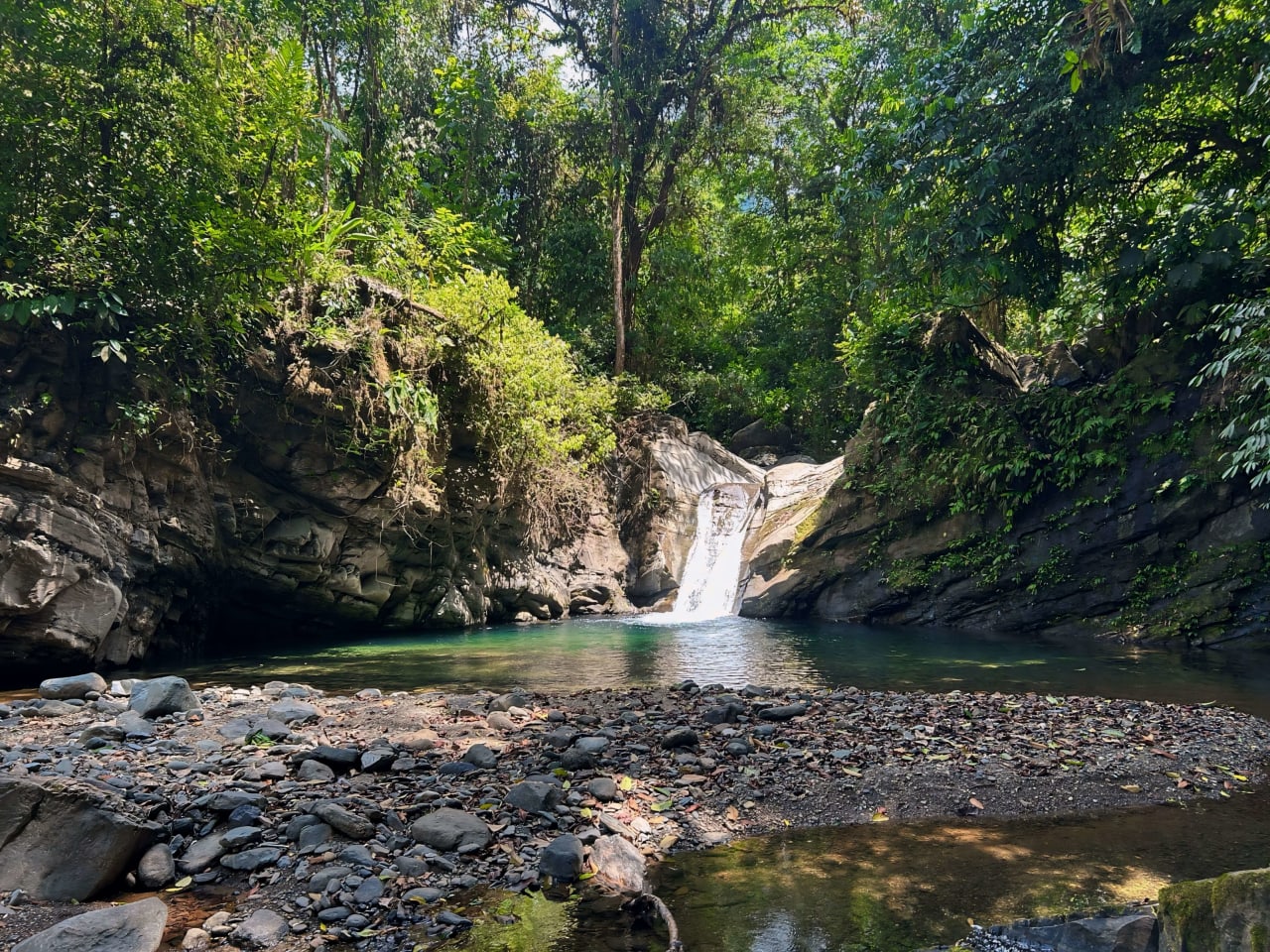 Finca Cerro del Tigre!   Over 20 Acres of Primary Forest and  Waterfalls. 