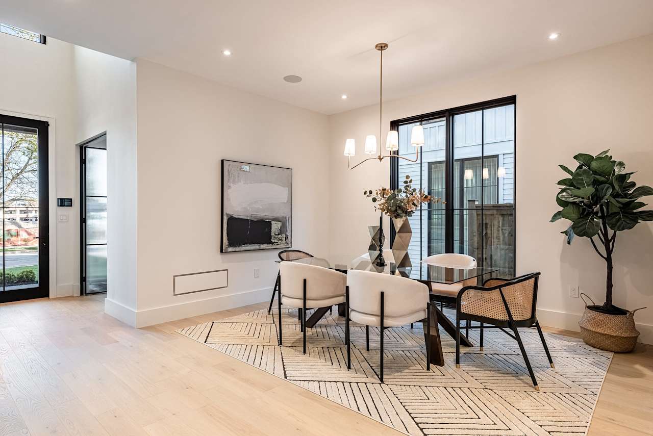 337 MacDonald Road Oakville, ON L6J 2A8 Goodale Miller Team