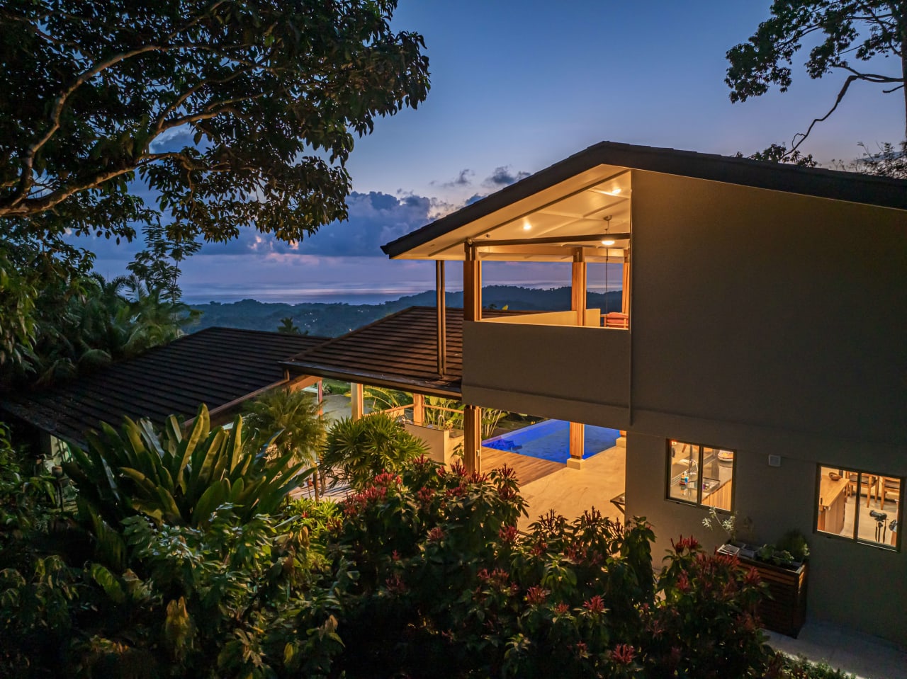 CASA BELLA JAW DROPPING SUNSET VIEWS