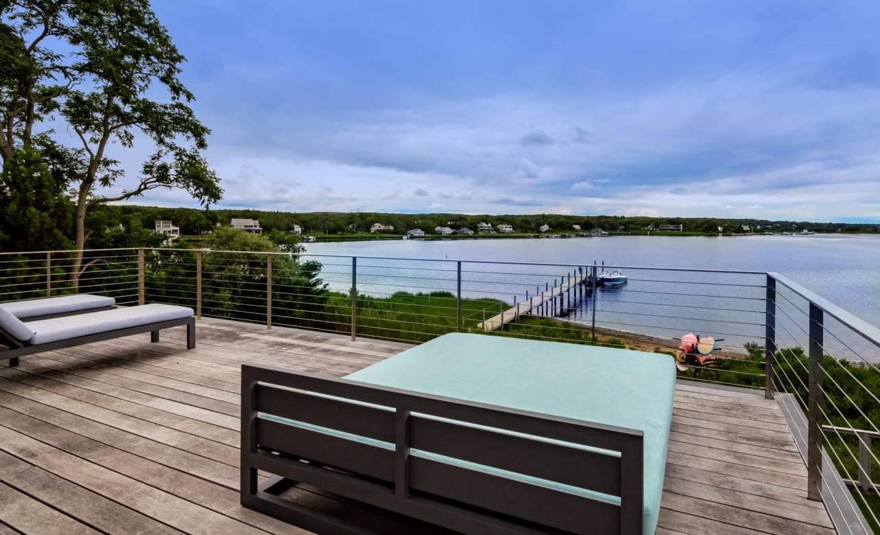 192 Redwood Rd Sag Harbor, NY 11963 4Bedroom Modern Home Dana