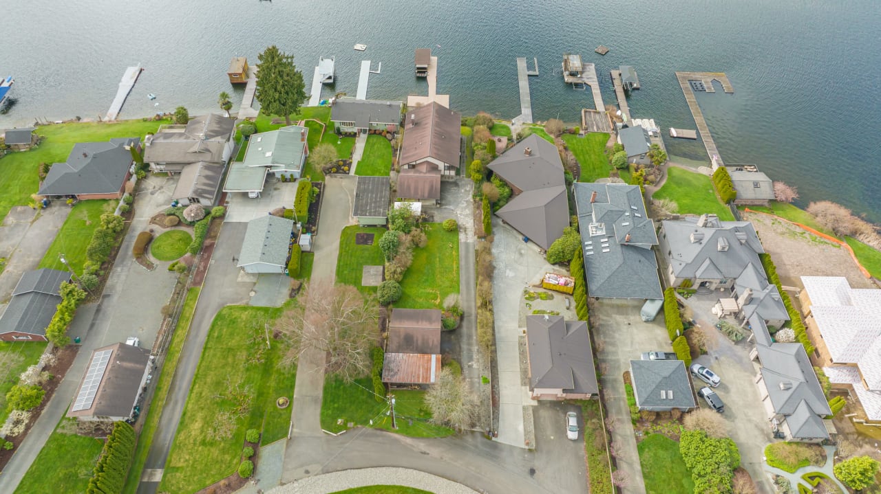 The Lake Stevens Waterfront Estate