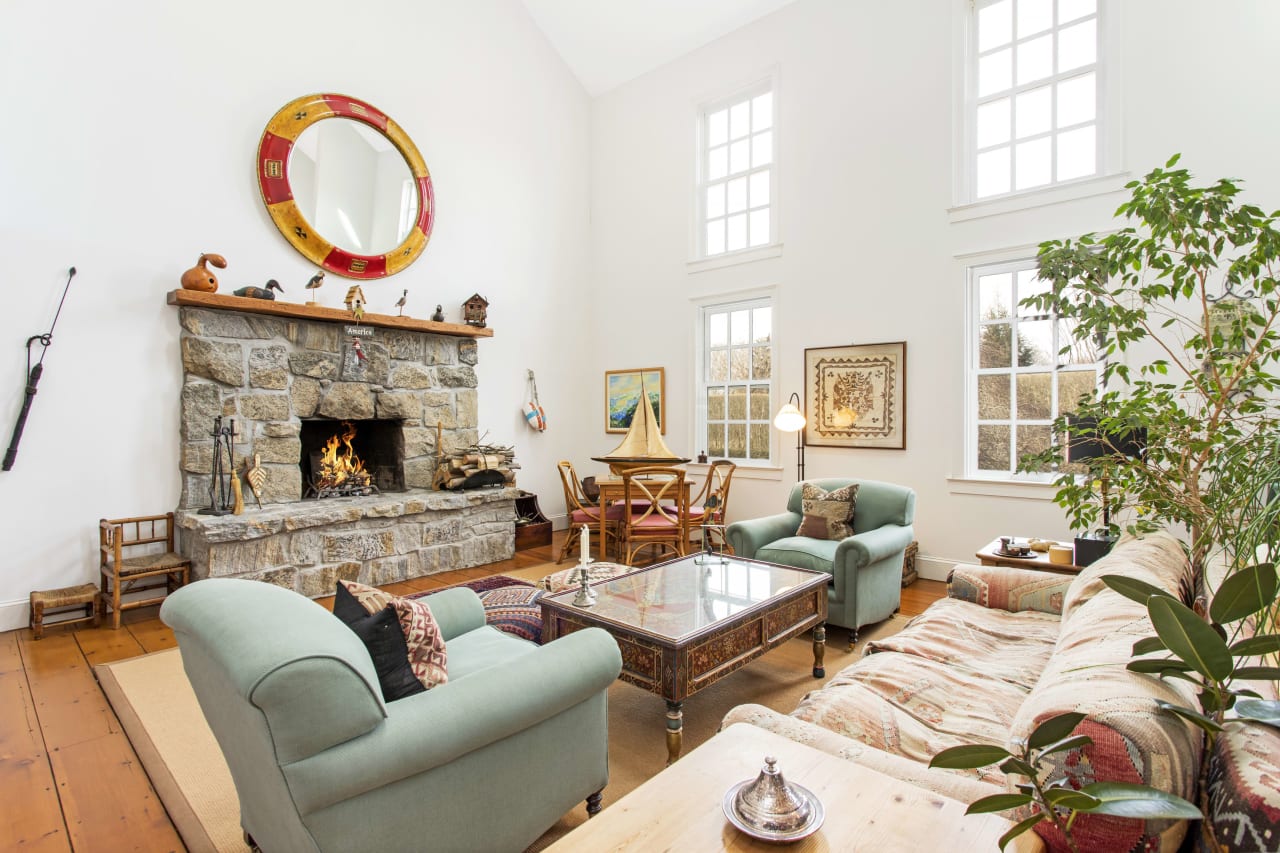 Sprawling Sagaponack South Traditional