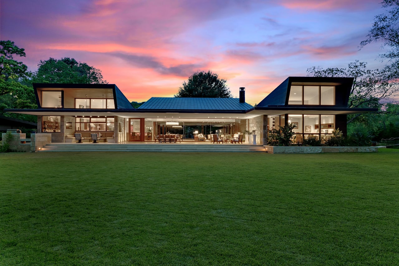 Willow Beach Lake Austin Waterfront