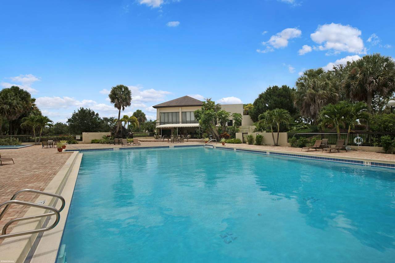 Mayacoo Lakes Country Club Community Guide | Sarah Mahoney